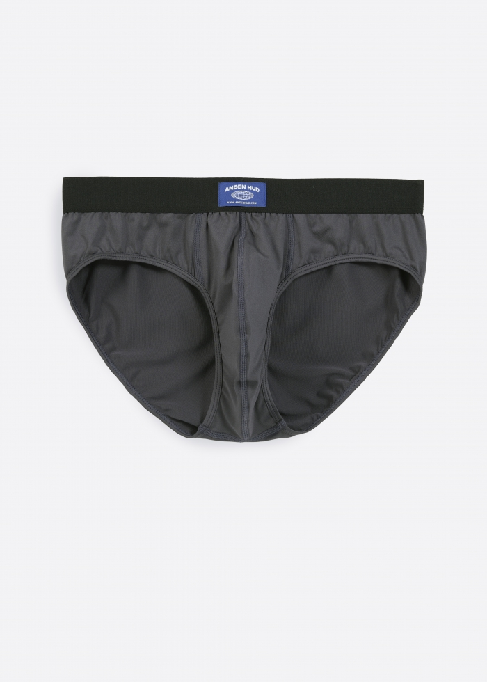 Moisture-Wicking Collection．Men Brief Underwear（Graphite-Future Label）