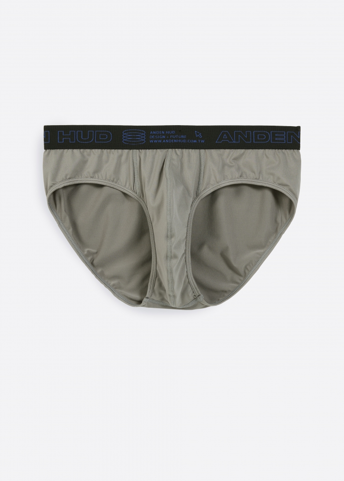 Moisture-Wicking Collection．Men Brief Underwear（Steel Gray-.com Waistband）