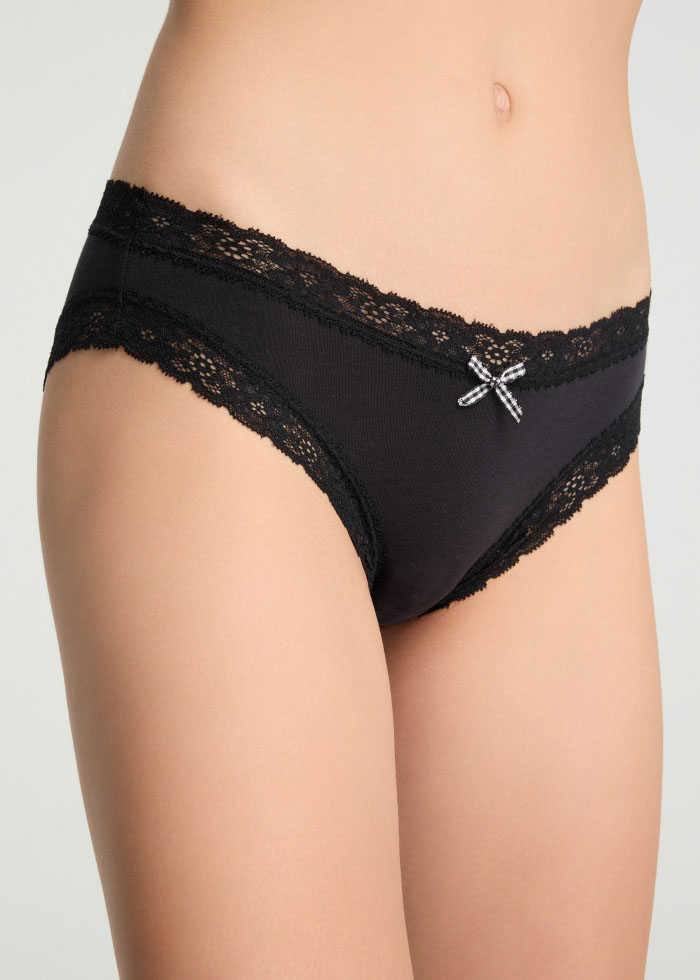 Travel memories．Mid Rise Cotton Lace Trim Hipster Panty（Black - Plaid Bow）