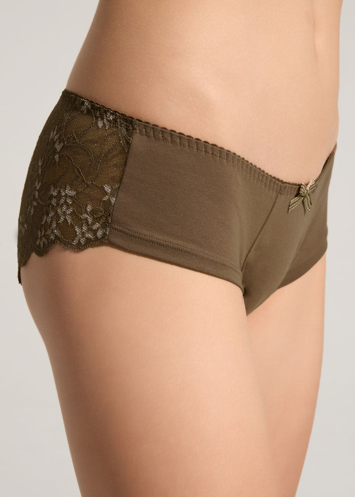 Souvenir．Mid Rise Cotton Floral Lace Back Hipster Panty（Rain Drum - Two Tone Lace）