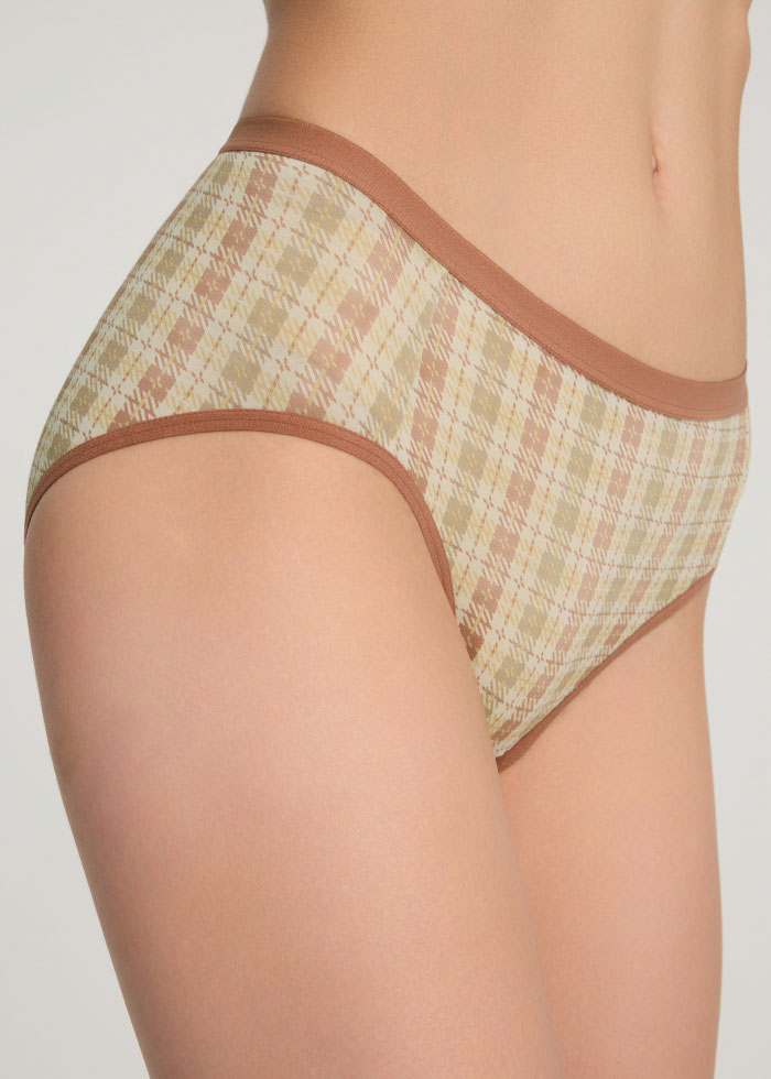 XXL Travel memories．Mid Rise Cotton Brief Panty（Tartan Check）