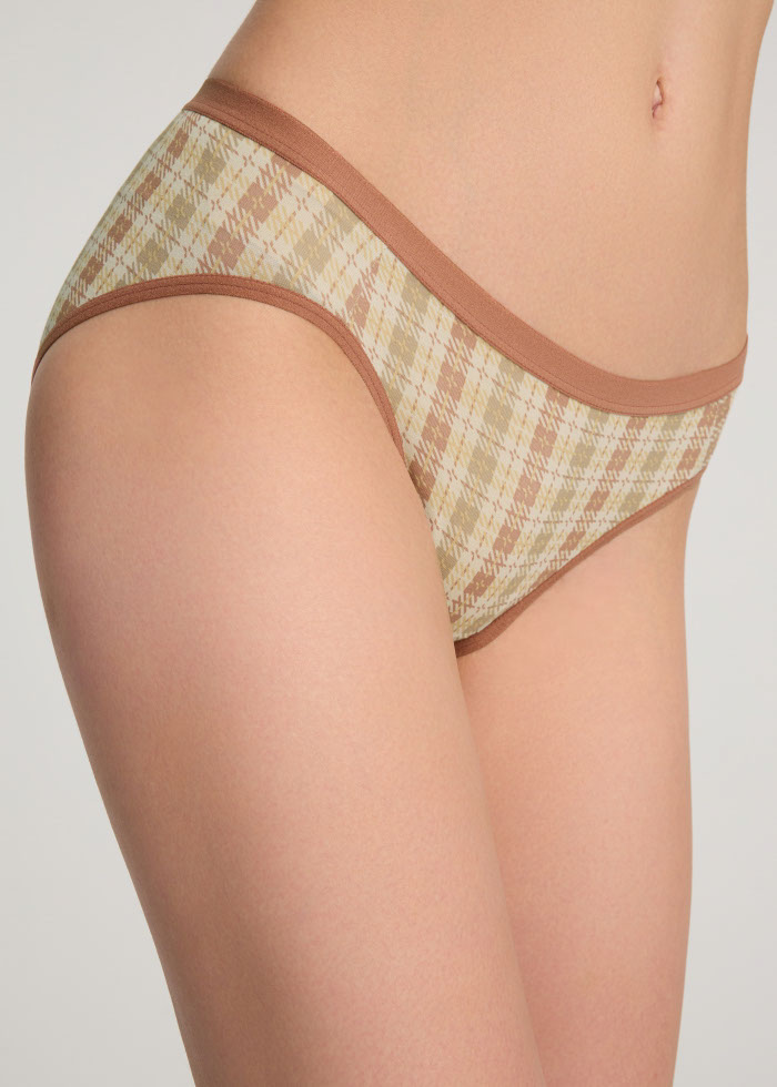 Travel memories．Low Rise Cotton Brief Panty（Tartan Check）