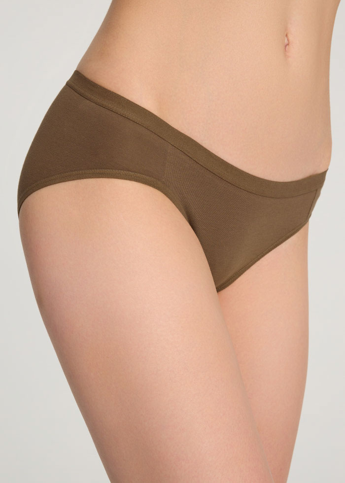 Travel memories．Low Rise Cotton Brief Panty（Rain Drum）