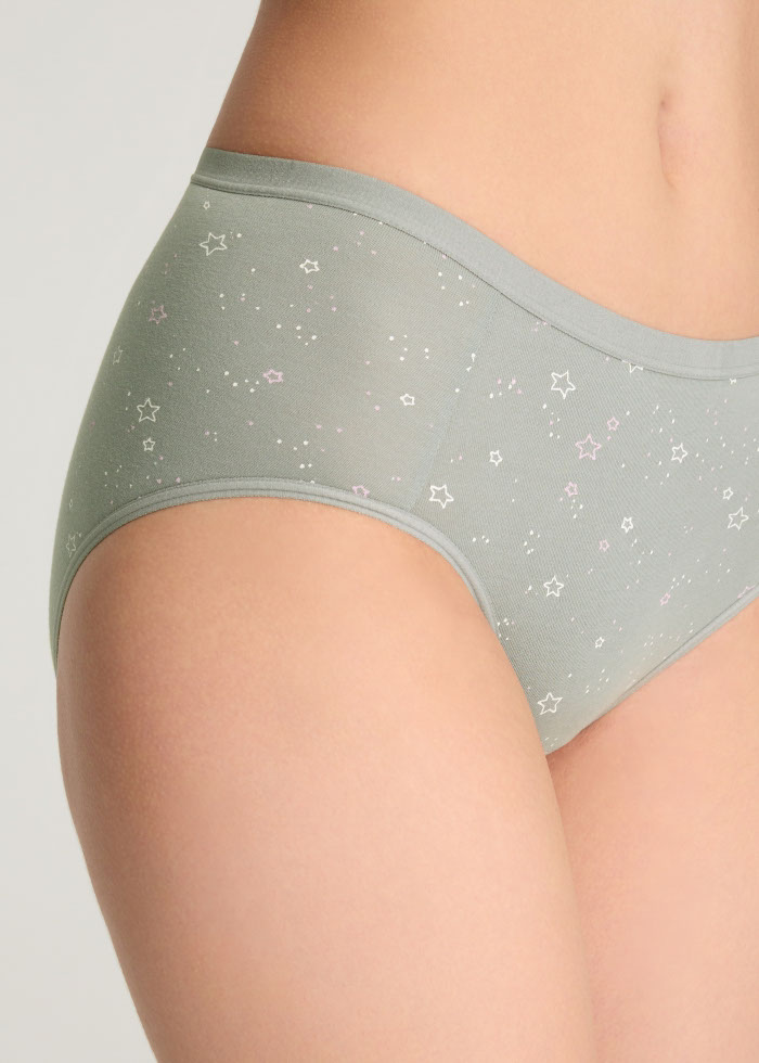 Daily Routine．High Rise Cotton Brief Panty（Stars Pattern）