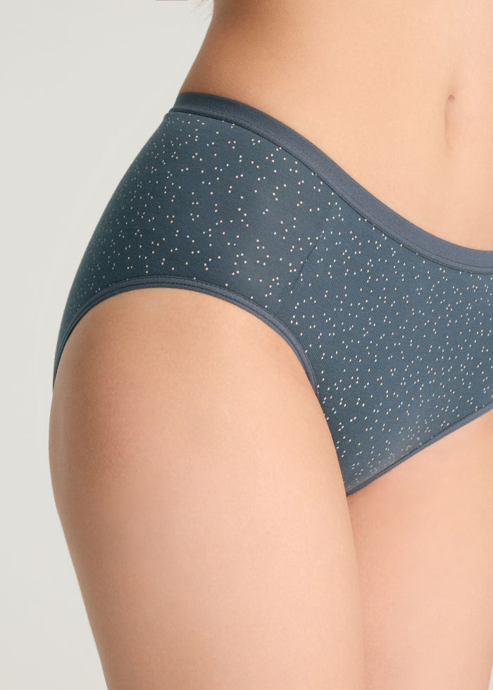 XXL Daily Routine．High Rise Cotton Brief Panty（Dotted Pattern）