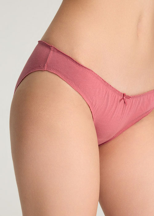 Every Day．Low Rise Cotton Ruffled Brief Panty（Claret Red）