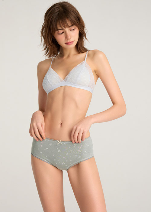 Daily Routine．High Rise Cotton Picot Elastic Brief Panty（Stars Pattern）