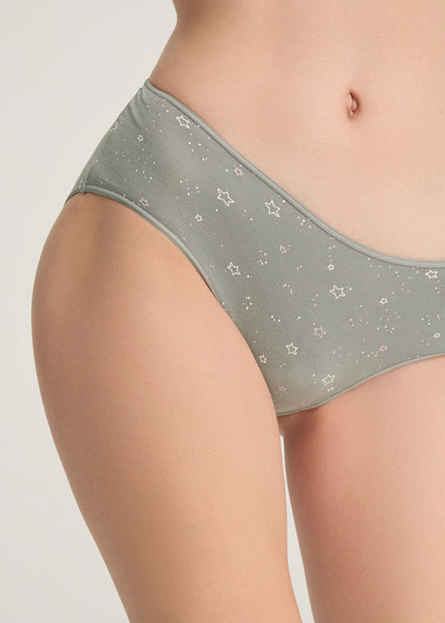 Every Day．Mid Rise Cotton Flat Elastic Brief Panty（Stars Pattern）