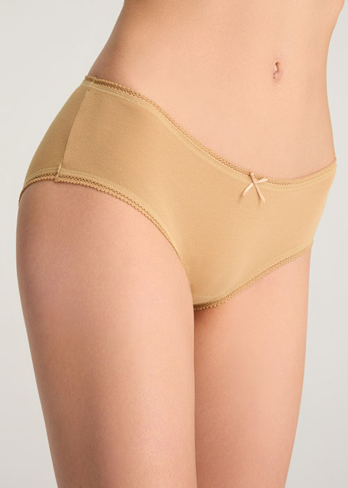 Every Day．Mid Rise Cotton Picot Elastic Brief Panty（Tan）