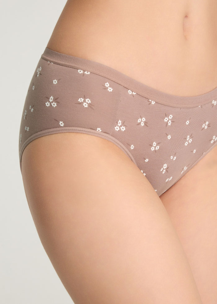 Every Day．Mid Rise Cotton Brief Panty（Flower Pattern）