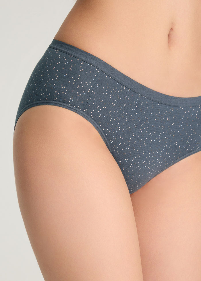 Every Day．Mid Rise Cotton Brief Panty（Dotted Pattern）