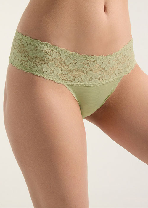 Cool Series．Mid Rise Cool Stretch Lace Waist Brief Panty（Bog）