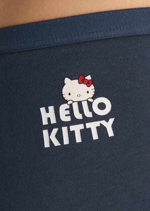 Hello Kitty系列．中腰三角內褲（深藍紫-Kitty大logo）