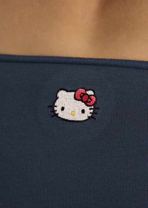 XXL Hello Kitty系列．細邊中腰三角內褲(深藍紫-刺繡Kitty)