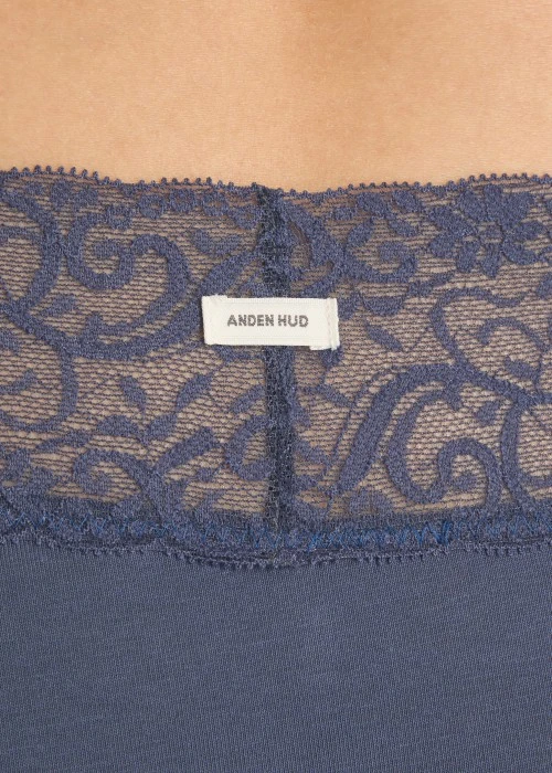 Classic．Mid Rise Cotton V Lace Waist Brief Panty(Green Gables)