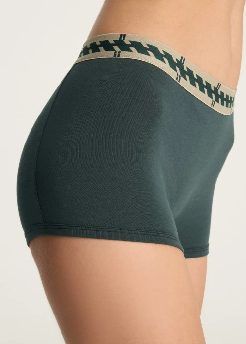秋日呢喃．長版高腰平口內褲（森綠-緊帶斜格棕底）