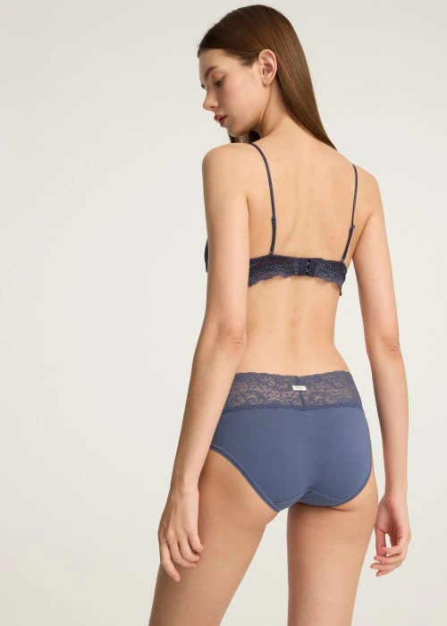 Classic．Mid Rise Cotton V Lace Waist Brief Panty(Green Gables)