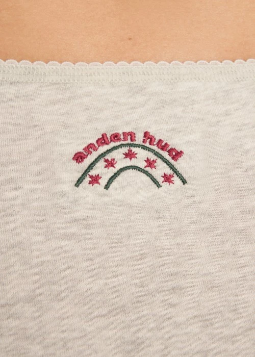 抗菌系列．花邊高腰三角內褲（淺麻灰-刺繡楓葉彩虹）