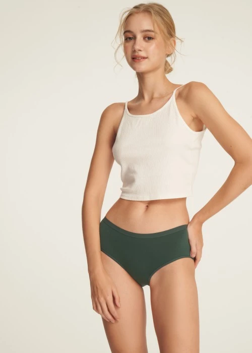 XXL 抗菌系列．緊帶高腰三角內褲（松針綠）