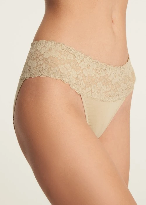 XXL Hygiene Series．Mid Rise Cotton Stretch Lace Waist Brief Panty（Irish Cream）