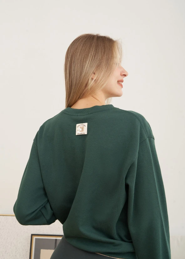 上衣_暖冬時光．圓領長袖休閒居家睡衣(丁香紫-祝你假期快樂)