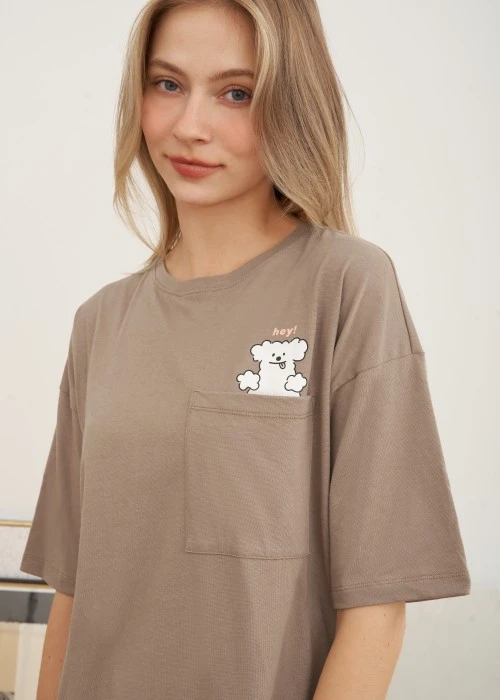 連身_暖冬時光．吸濕排汗圓領 H-line 五分袖睡衣(鐵灰藍-刺繡Hello)