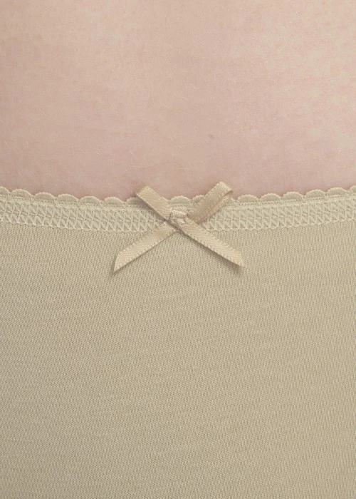 Timeless Elegance．Mid Rise Cotton Picot Elastic Brief Panty(Heather Gray)