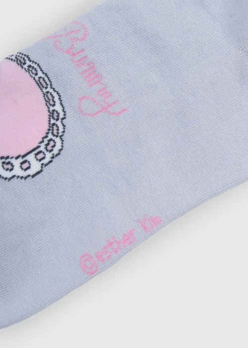 艾絲樂小兔系列．捲邊刺繡中筒襪(粉紅-粉兔Logo)