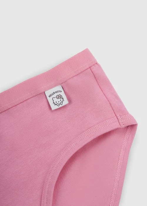 女童三入組_ Hello Kitty 系列．緊帶三角內褲(KITTY 悠閒假日)