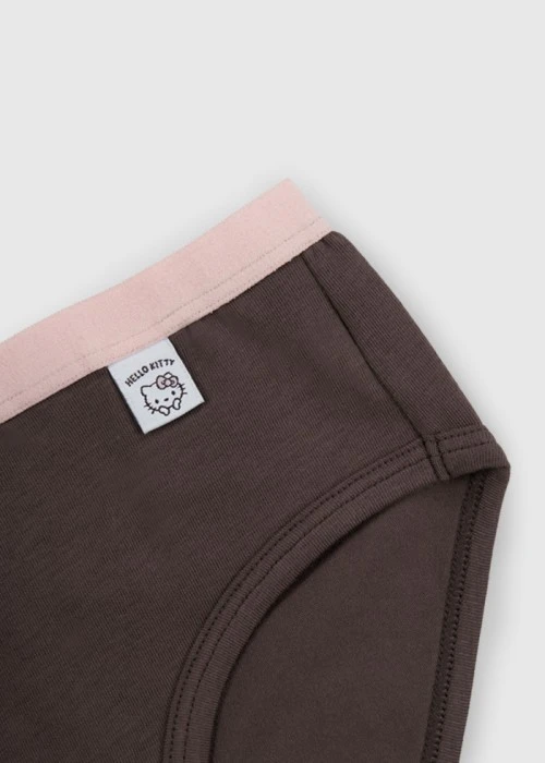 女童三入組_ Hello Kitty 系列．緊帶三角內褲(KITTY 悠閒假日)