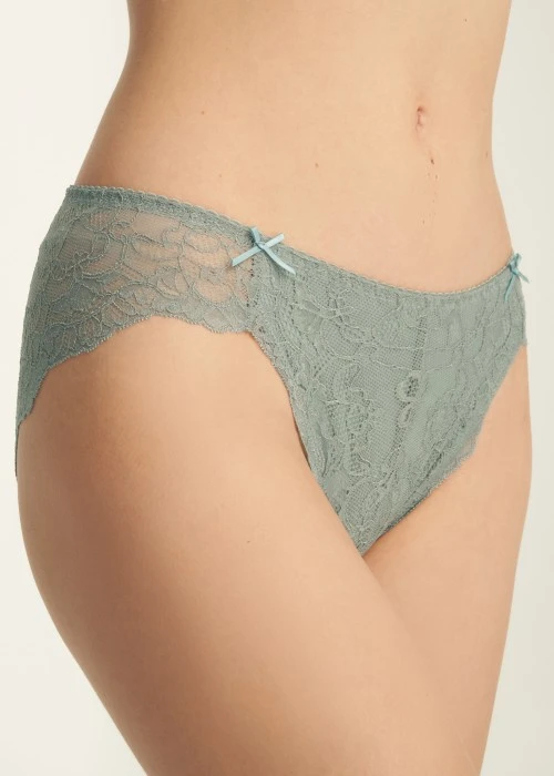 經典純色．訂製高衩中腰三角內褲（極光綠）