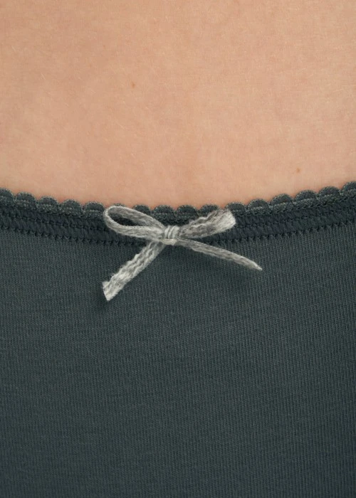 冬日氣息．花邊中腰三角內褲(花神紫-冰晶雪花)