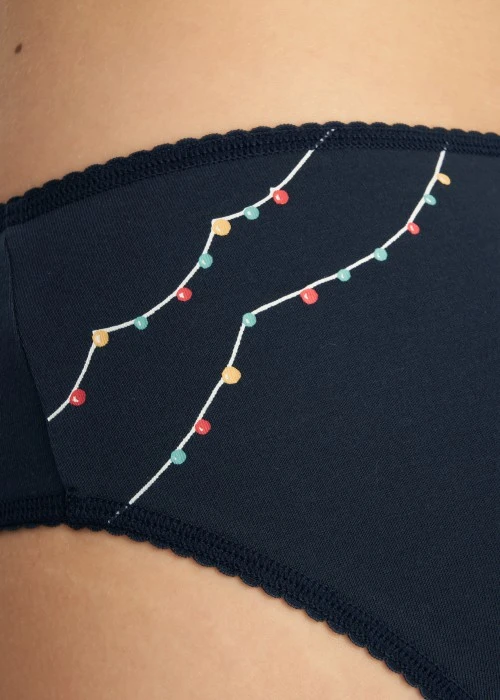 Winter Breath．Mid Rise Cotton Picot Elastic Brief Panty（Total Eclipse）