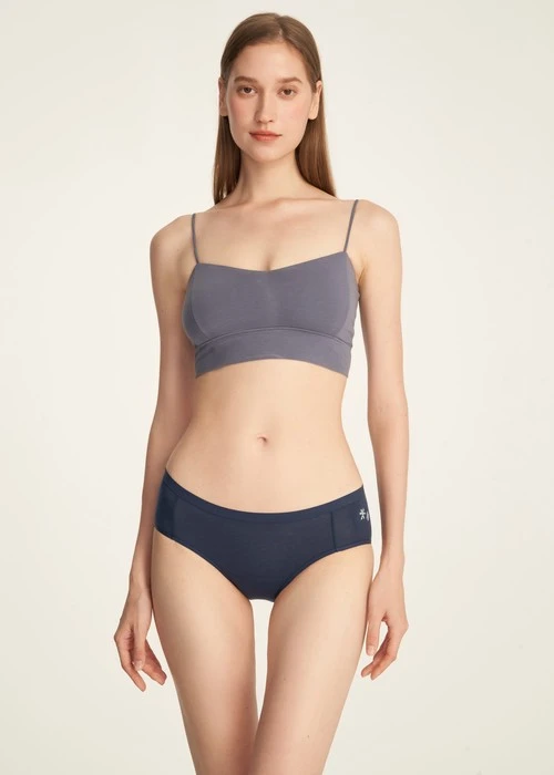 Sirius．中腰生理褲(釉瓷藍-刺繡雪花)