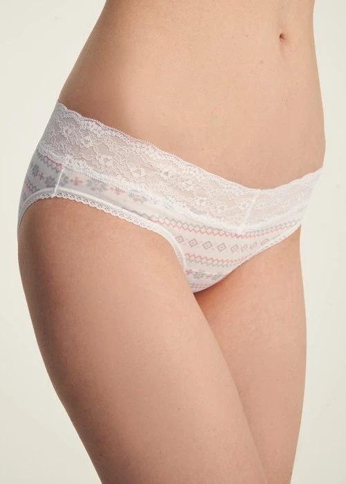 Nordic．V蕾絲低腰三角內褲（米白-針織雪花）