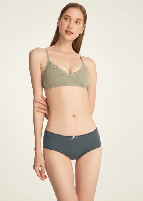 XXL Nordic．花邊高腰三角內褲(極光綠-刺繡小雪人)