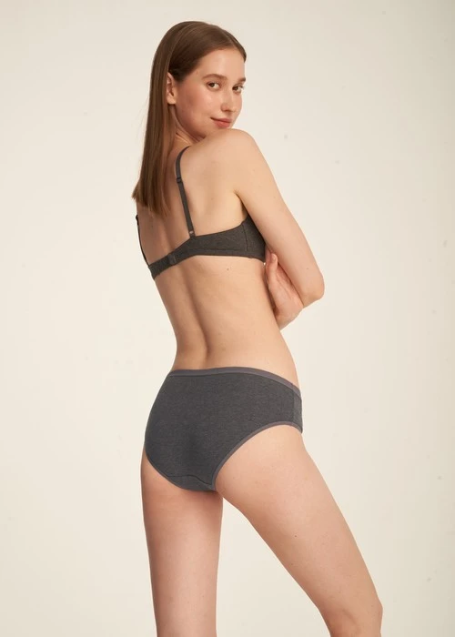 冬日氣息．緊帶中腰三角內褲(釉瓷藍-刺繡許願星)