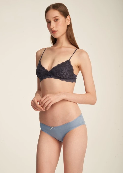 冬日氣息．花邊低腰三角內褲(花神紫-冰晶雪花)