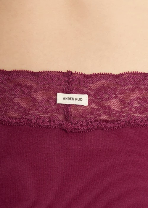 XXL Classic．High Rise Cotton V Lace Waist Brief Panty(Total Eclipse)