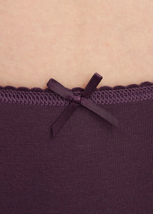 心願．花邊低腰三角內褲(黑栗紫-柿柿如意)