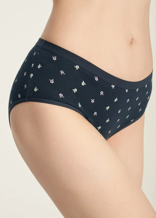 XXL 花開好運．緊帶高腰三角內褲（釉瓷藍-小福花雨）