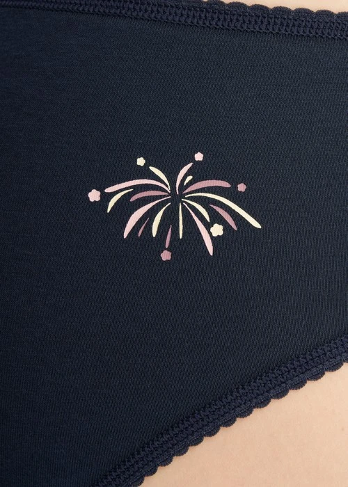 Make a Wish．Mid Rise Cotton Picot Elastic Brief Panty(Tiny Blessing Flowers)