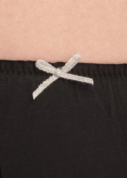 Winter Breath．Low Rise Cotton Ruffled Brief Panty(Black)