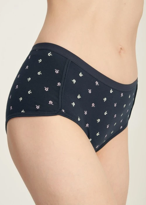 Blossom Luck．Mid Rise Cotton Shortie Panty（Tiny Blessing Flowers）