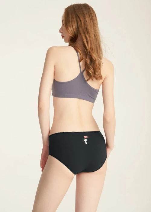 XXL 史努比系列．花邊高腰三角內褲（黑-三角旗）