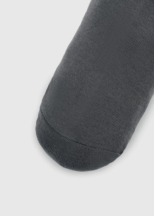 史努比系列．刺繡中筒襪(深灰-刺繡歐拉夫)