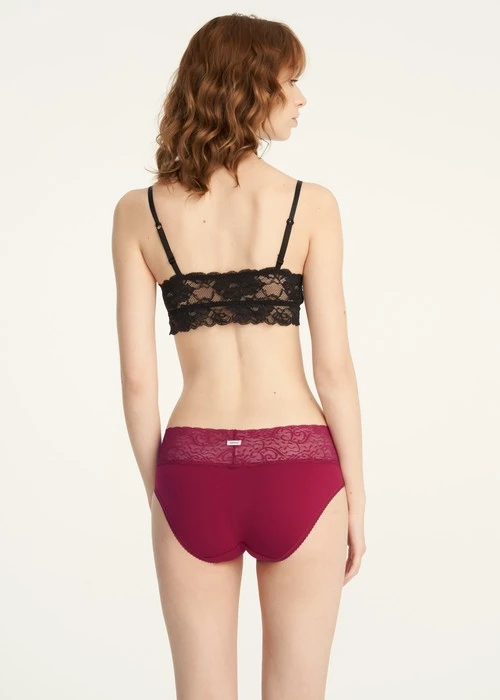 經典純色．V蕾絲中腰三角內褲(深牛仔藍)