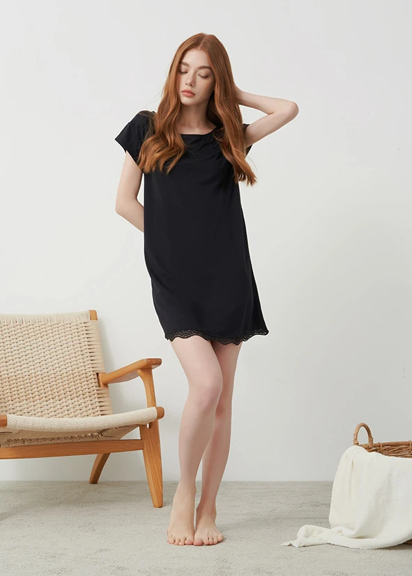 連身_Soft Clouds．蕾絲拼接居家短袖睡衣(沁水藍-愛自己)