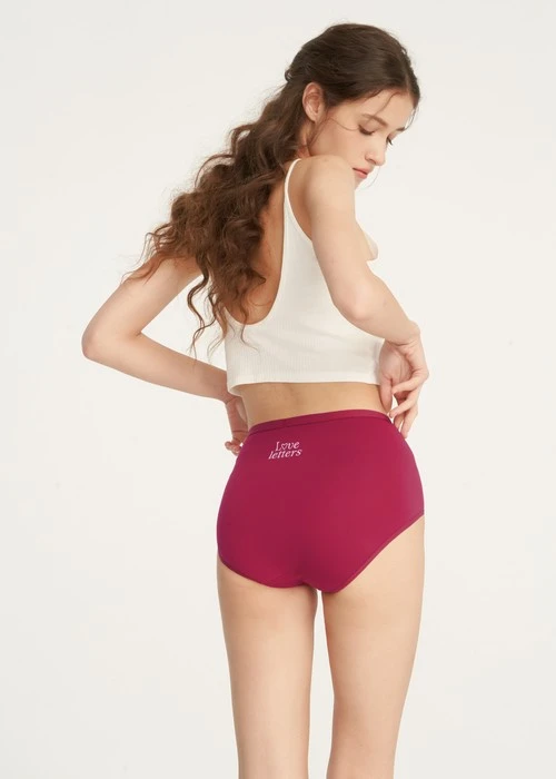 XXL 抗菌系列．超高腰三角內褲(熱戀紅-情書)