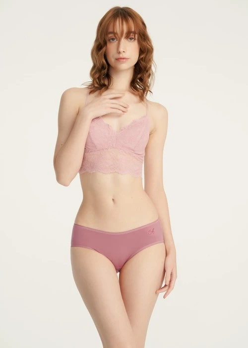 Rosé Heart．花邊中腰三角內褲（蜜膚粉-刺繡愛心A）